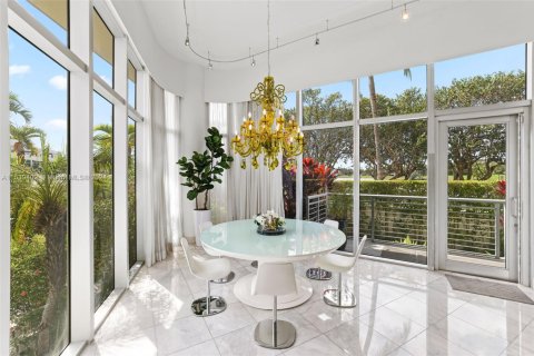 Copropriété à vendre à Miami Beach, Floride: 2 chambres, 191.1 m2 № 2013630 - photo 21