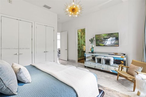 Copropriété à vendre à Miami Beach, Floride: 2 chambres, 191.1 m2 № 2013630 - photo 25