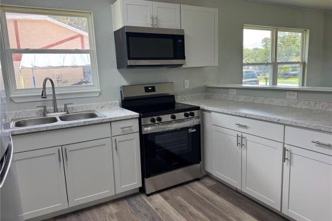 Casa en venta en Ocala, Florida, 4 dormitorios, 141.3 m2 № 2381207 - foto 6