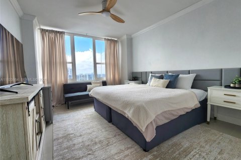 Condo in Hollywood, Florida, 2 bedrooms  № 2154609 - photo 18