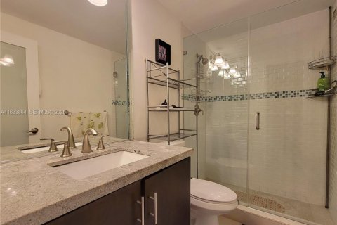 Condo in Hollywood, Florida, 2 bedrooms  № 2154609 - photo 20