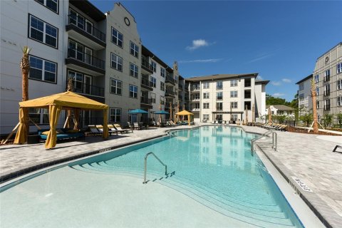 Appartement à louer à Wildwood, Floride: 2 chambres, 126.53 m2 № 1759564 - photo 1