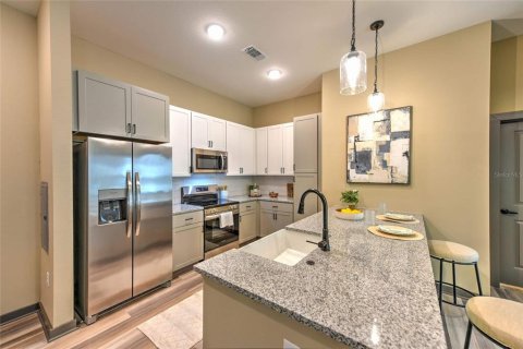 Appartement à louer à Wildwood, Floride: 2 chambres, 126.53 m2 № 1759564 - photo 17