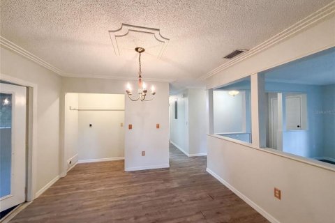 House in Ocala, Florida 3 bedrooms, 128.58 sq.m. № 2238023 - photo 10