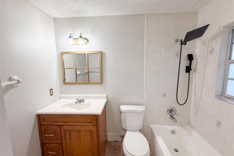 House in Ocala, Florida 3 bedrooms, 128.58 sq.m. № 2238023 - photo 7