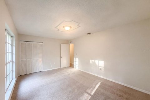 House in Ocala, Florida 3 bedrooms, 128.58 sq.m. № 2238023 - photo 13