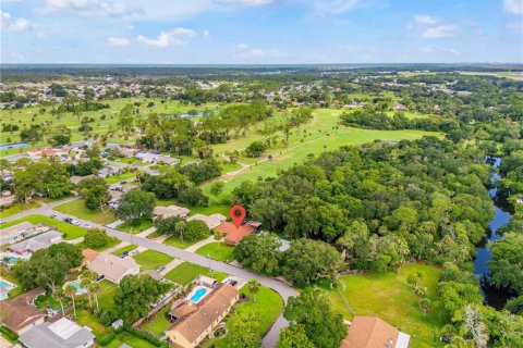 House in New Smyrna Beach, Florida 3 bedrooms, 182.74 sq.m. № 2211399 - photo 2