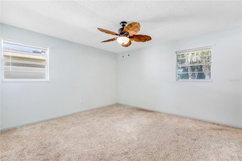 House in New Smyrna Beach, Florida 3 bedrooms, 182.74 sq.m. № 2211399 - photo 28