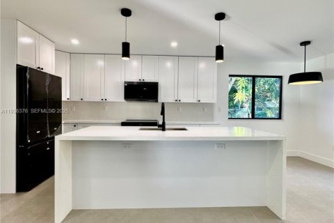 Купить виллу или дом в Саут-Майами, Флорида 4 спальни, № 1994384 - фото 23