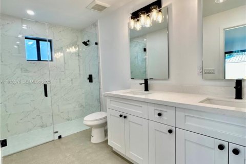 Купить виллу или дом в Саут-Майами, Флорида 4 спальни, № 1994384 - фото 28