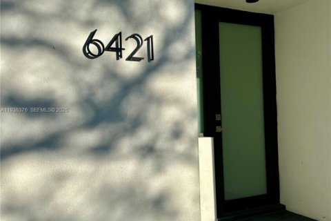 Купить виллу или дом в Саут-Майами, Флорида 4 спальни, № 1994384 - фото 29