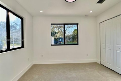 Купить виллу или дом в Саут-Майами, Флорида 4 спальни, № 1994384 - фото 6