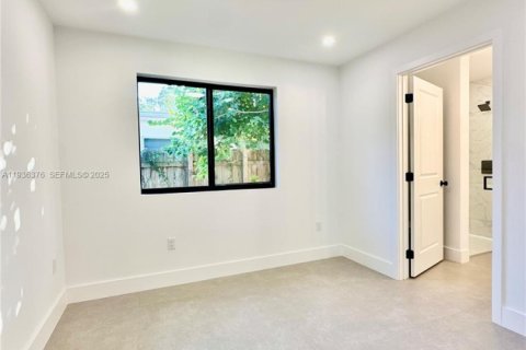 Купить виллу или дом в Саут-Майами, Флорида 4 спальни, № 1994384 - фото 12