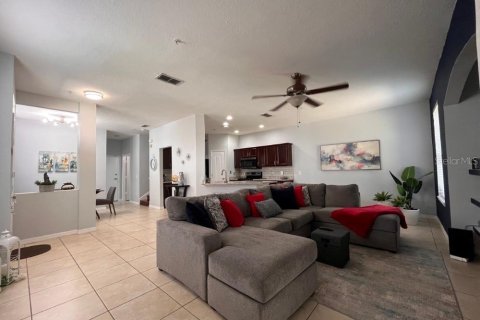 Condominio en venta en Orlando, Florida, 3 dormitorios, 143.44 m2 № 1631650 - foto 3