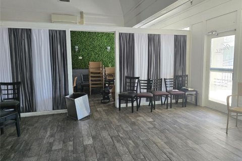 Immobilier commercial à louer à Gainesville, Floride: 102.19 m2 № 1829041 - photo 7