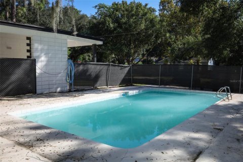 House in Orlando, Florida 3 bedrooms, 130.43 sq.m. № 2416975 - photo 4