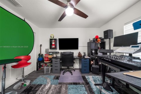 House in Sebring, Florida 3 bedrooms, 152.36 sq.m. № 1924365 - photo 29