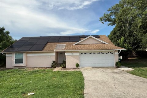 House in Orlando, Florida 4 bedrooms, 157.93 sq.m. № 2196085
