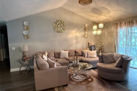 Villa ou maison à vendre à Orlando, Floride: 4 chambres, 157.93 m2 № 2196085 - photo 12