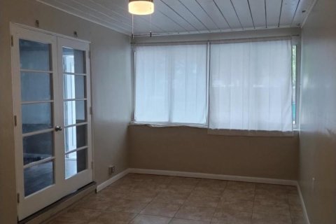 House in Miami, Florida 3 bedrooms, 123.56 sq.m. № 1185506 - photo 1