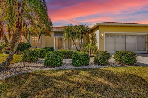 Villa ou maison à Punta Gorda, Floride 3 chambres, 143.53 m2 № 2093938