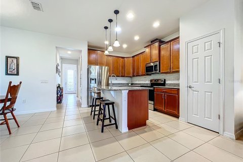 Casa en venta en Kissimmee, Florida, 2 dormitorios, 139.26 m2 № 1854556 - foto 11