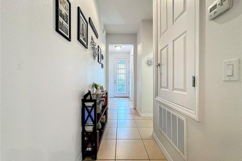 Casa en venta en Kissimmee, Florida, 2 dormitorios, 139.26 m2 № 1854556 - foto 10