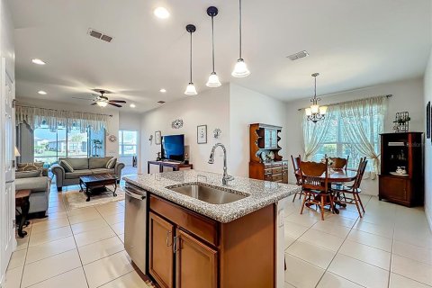 Casa en venta en Kissimmee, Florida, 2 dormitorios, 139.26 m2 № 1854556 - foto 13