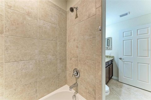 Copropriété à vendre à Lakewood Ranch, Floride: 2 chambres, 104.14 m2 № 1905718 - photo 25