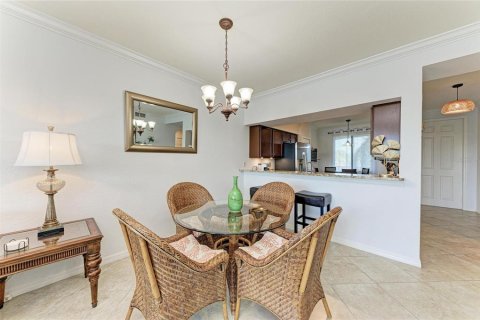 Copropriété à vendre à Lakewood Ranch, Floride: 2 chambres, 104.14 m2 № 1905718 - photo 9