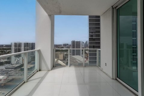 Condo in Miami, Florida, 2 bedrooms  № 1896501 - photo 28