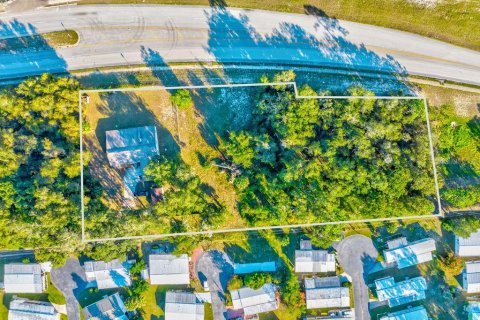 Купить виллу или дом в Ориндж-Сити, Флорида 11 комнат, 219.81м2, № 2148848 - фото 26