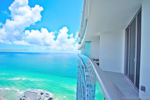 Condominio en venta en Hollywood, Florida, 2 dormitorios, 104.89 m2 № 2077176 - foto 10