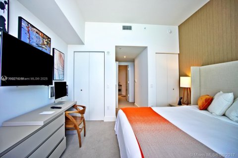 Condominio en venta en Hollywood, Florida, 2 dormitorios, 104.89 m2 № 2077176 - foto 17