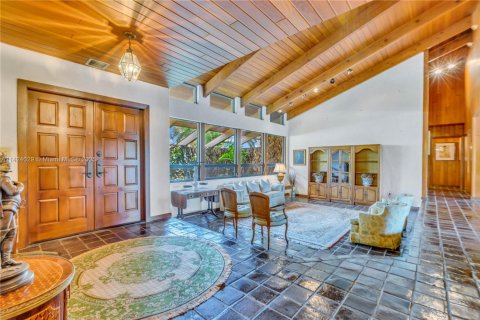 Casa en venta en Miami, Florida, 4 dormitorios, 479.84 m2 № 1938502 - foto 25