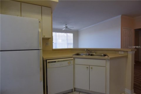 Condo in Tampa, Florida, 2 bedrooms  № 2236583 - photo 9