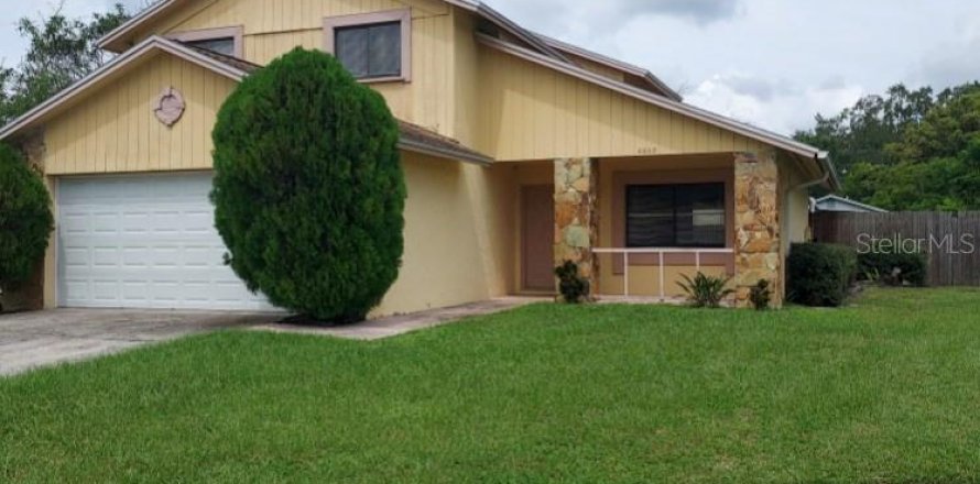 Villa ou maison à Tampa, Floride 4 chambres, 166.57 m2 № 2420121
