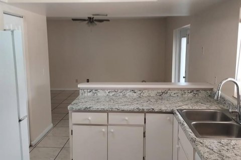 Villa ou maison à louer à Tampa, Floride: 4 chambres, 166.57 m2 № 2420121 - photo 14