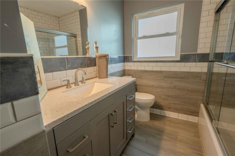 Casa en venta en Saint Petersburg, Florida, 3 dormitorios, 171.5 m2 № 1885618 - foto 21