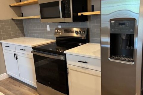 Apartamento en alquiler en Bradenton, Florida, 3 dormitorios, 102.19 m2 № 1636470 - foto 3