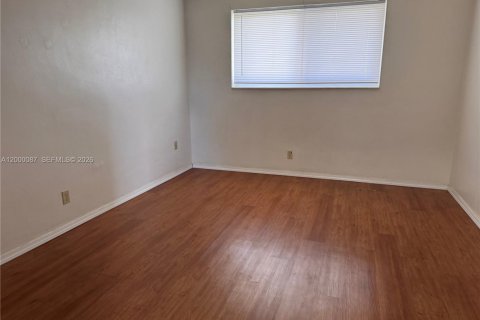 Снять в аренду кондоминиум в Холливуд, Флорида 1 спальня, 59.46м2, № 2065238 - фото 5