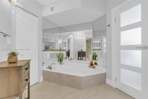 Condo in Aventura, Florida, 3 bedrooms № 1946060 - photo 23
