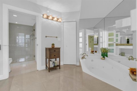 Condo in Aventura, Florida, 3 bedrooms № 1946060 - photo 22