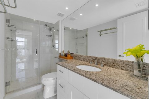 Condo in Aventura, Florida, 3 bedrooms № 1946060 - photo 25
