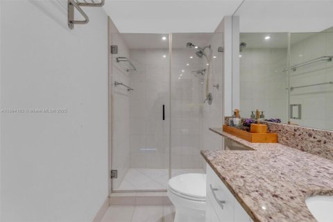Condo in Aventura, Florida, 3 bedrooms № 1946060 - photo 14