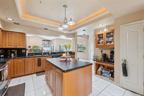 House in Clearwater, Florida 4 bedrooms, 232.07 sq.m. № 1797228 - photo 21