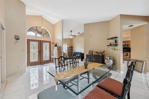 House in Clearwater, Florida 4 bedrooms, 232.07 sq.m. № 1797228 - photo 13