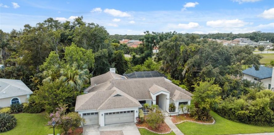 House in Clearwater, Florida 4 bedrooms, 232.07 sq.m. № 1797228
