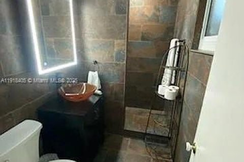 Снять в аренду виллу или дом в Дания-Бич, Флорида 4 спальни, 147.44м2, № 1973201 - фото 5