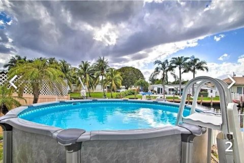 Снять в аренду виллу или дом в Дания-Бич, Флорида 4 спальни, 147.44м2, № 1973201 - фото 10